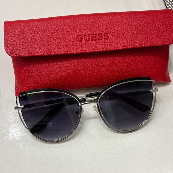 Guess Accessories - GUESS Women's Black and Silver Sunglasses with Red Case